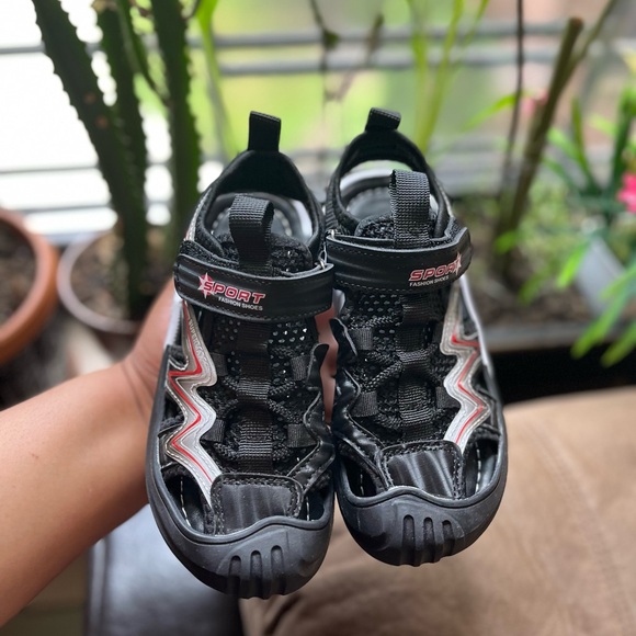 Sandals - Picture 2 of 2